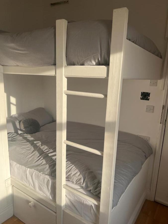 Lovely First Floor Flat-2 Londen Buitenkant foto