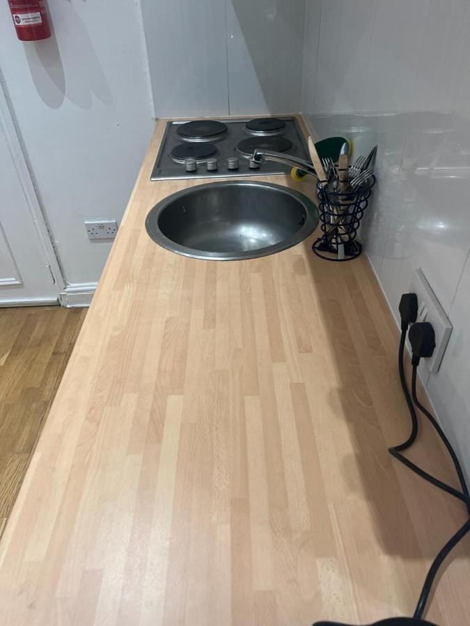 Lovely First Floor Flat-2 Londen Buitenkant foto